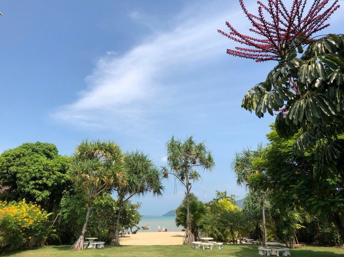 Blue Beach Grand Resort And Spa Rawai Exterior photo
